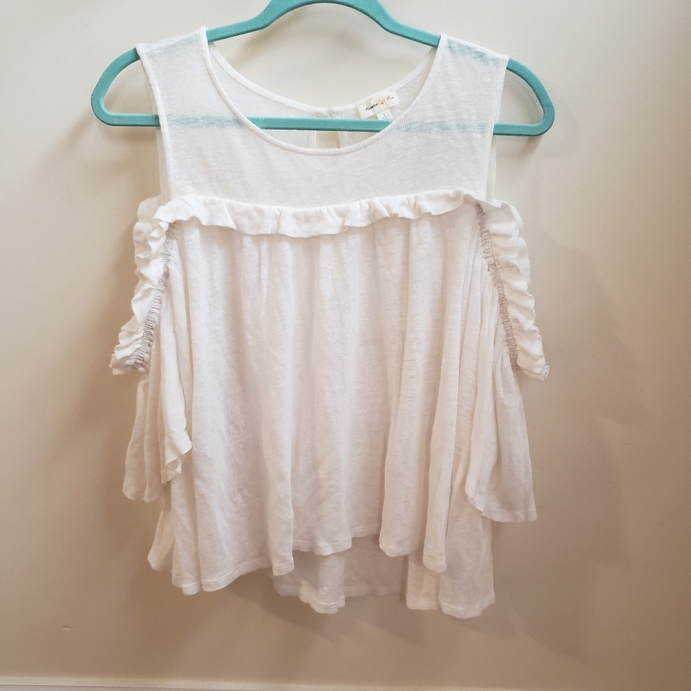 Anthropologie Meadow Rue cold shoulder top